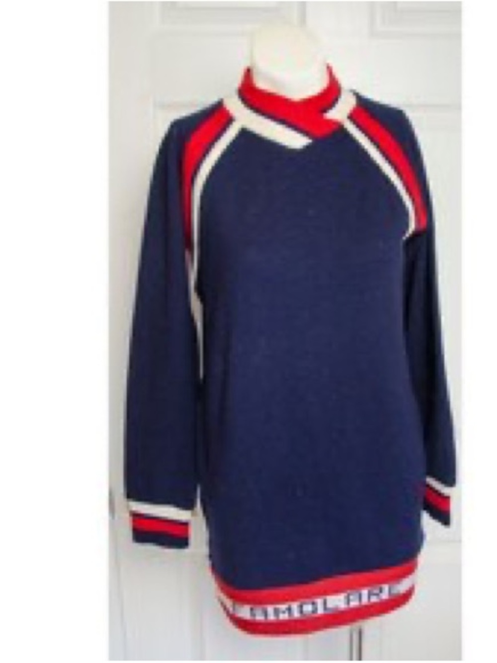 Vintage 1970's Famolare Woman's Knit Tunic Graphic Sweater